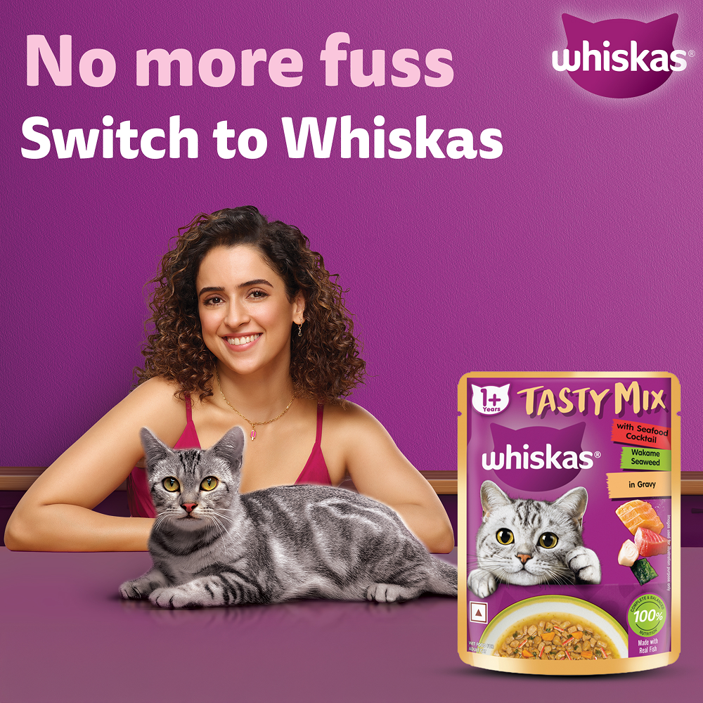 Whiskas Seafood Cocktail With Wakame Seaweed in Gravy Tasty Mix Adult Cat Wet Food image 2