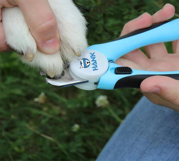 Hank Nail Clipper with Ultra Bright LED Light for Pets image 6
