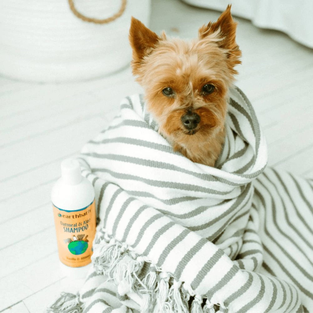 EarthBath Oatmeal & Aloe Shampoo Vanilla & Almond for Dogs and Cats image 8